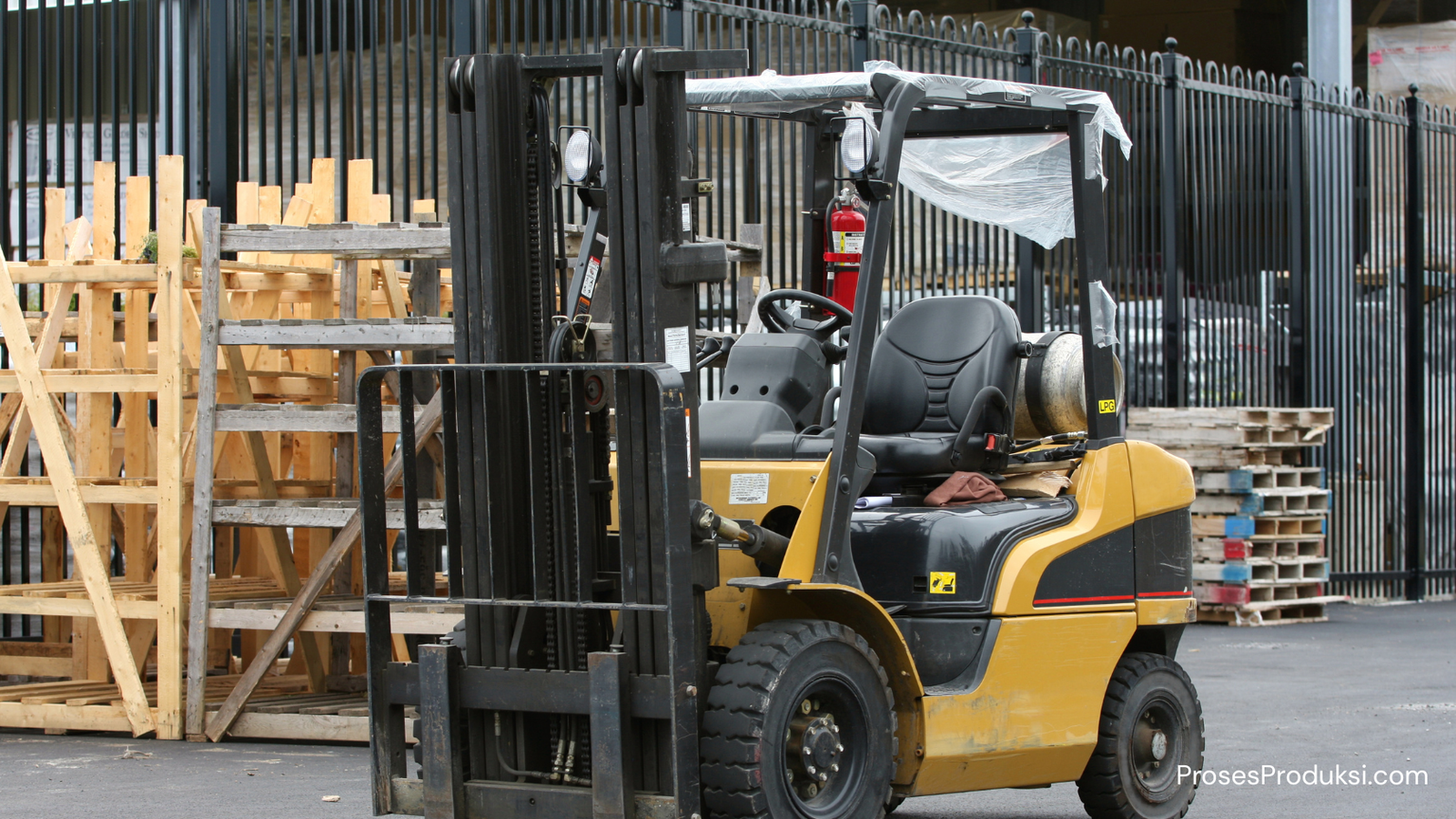 checklist pemeriksaan forklift